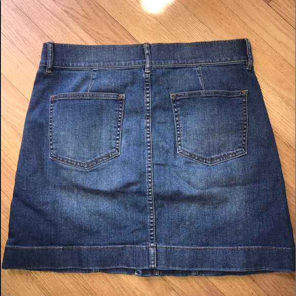 LOFT button-up Jean skirt - Picture 2 of 7